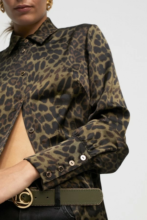 camisa animal print verde lola casademunt