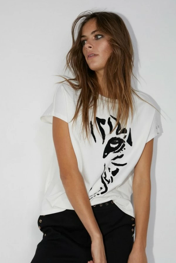 camiseta tigre lola casademunt