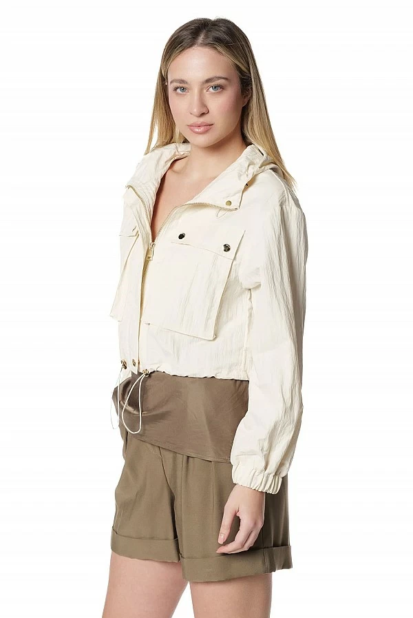 Chaqueta corta relish estilo bomber